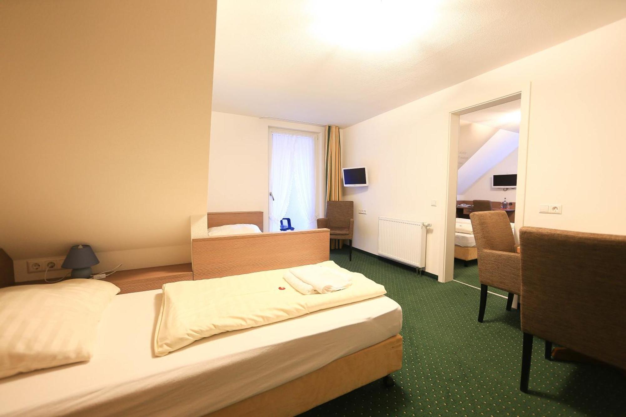 Hotel Restaurant Schwoerer 렌즈키르흐 객실 사진