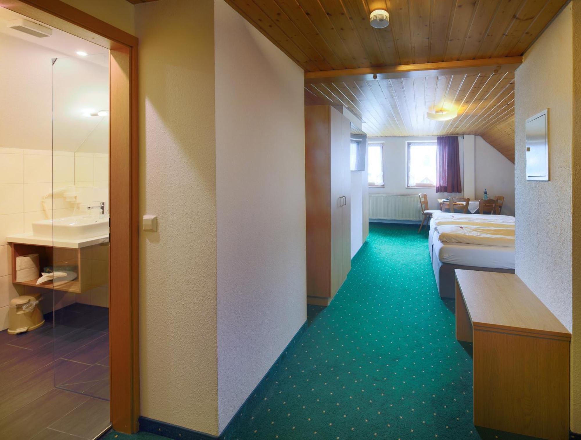 Hotel Restaurant Schwoerer 렌즈키르흐 외부 사진