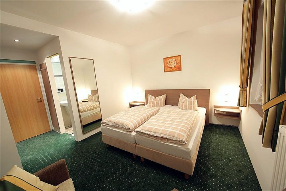 Hotel Restaurant Schwoerer 렌즈키르흐 외부 사진