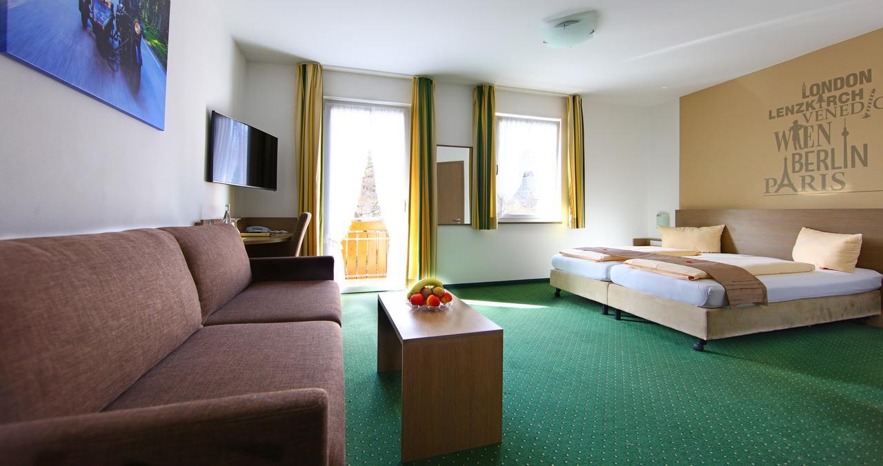 Hotel Restaurant Schwoerer 렌즈키르흐 외부 사진